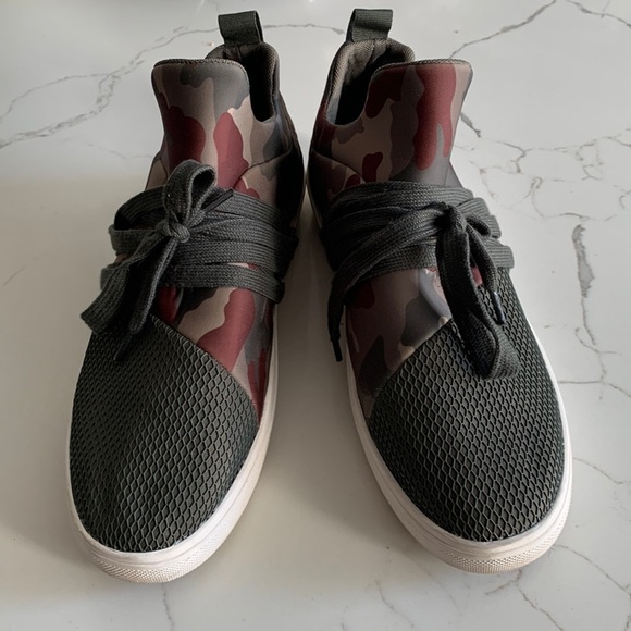 Steve Madden como sneakers size 10 - Picture 2 of 7